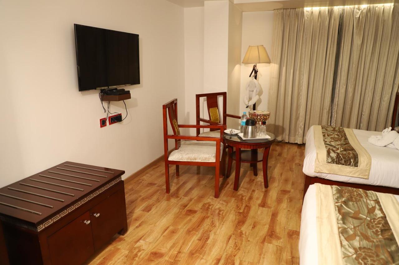 Republic Hotel Patna  Exteriér fotografie